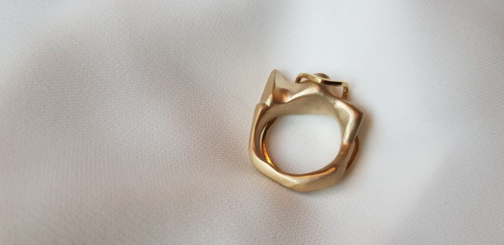 Organic gold and diamond ring