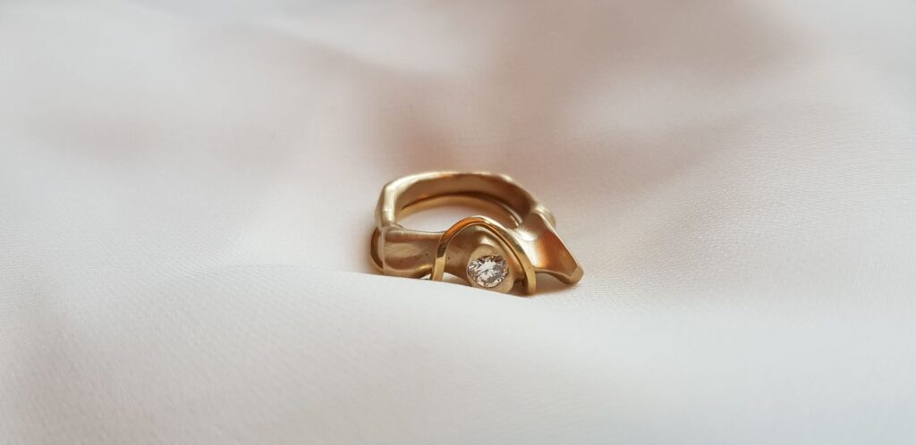 Organic gold and diamond ring